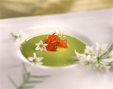 creamed peas with onion flowers Stock Photo - Rights-Managed, Code: 825-02305765