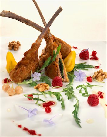 Breaded lamb chops with onion flowers and rocket Stock Photo - Rights-Managed, Code: 825-02305774