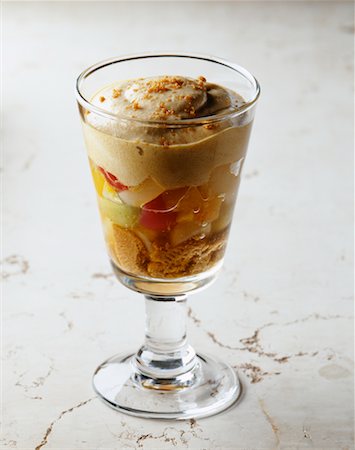 speculoos - Trifle with speculos ginger biscuit Foto de stock - Con derechos protegidos, Código: 825-02306195