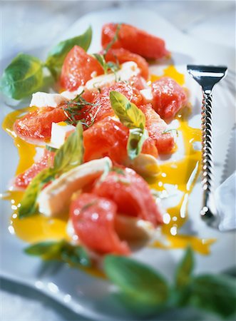 feta - tomato and basil salad Foto de stock - Con derechos protegidos, Código: 825-02306387