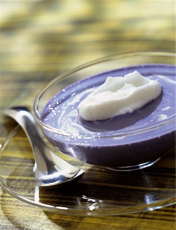 simsearch:825-02304110,k - violet-flavored floating island Stock Photo - Rights-Managed, Code: 825-02306447
