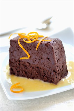 simsearch:825-02303606,k - gâteau au chocolat et orange Photographie de stock - Rights-Managed, Code: 825-02306523