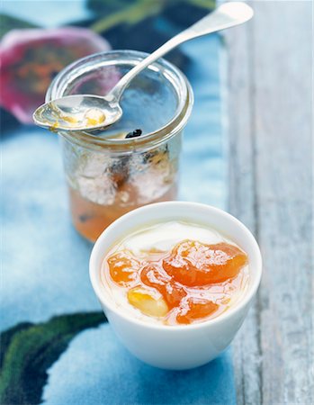 Fromage blanc with apricot jam Stock Photo - Rights-Managed, Code: 825-02306954