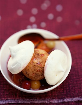 Cinnamon ice cream with meringue and fruits in syrup Stock Photo - Rights-Managed, Code: 825-02306977