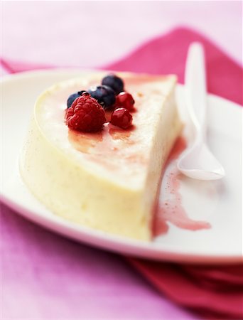 simsearch:825-02307688,k - Bavarian with summer fruit Stock Photo - Rights-Managed, Code: 825-02307059