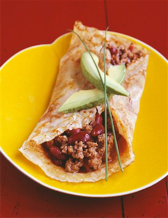 simsearch:825-02307060,k - pancake filled with chili con carne and avocado Fotografie stock - Rights-Managed, Codice: 825-02307148