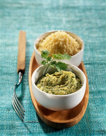 simsearch:652-01668211,k - Salade de couscous et pois chiches Photographie de stock - Rights-Managed, Code: 825-02307141