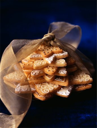 simsearch:825-02304010,k - Pile of star-shaped biscuits Stock Photo - Rights-Managed, Code: 825-02307294