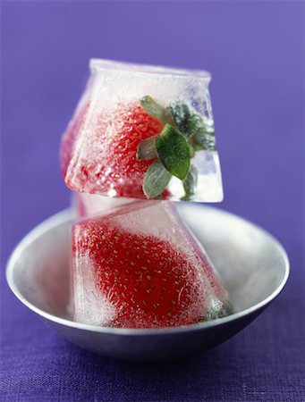fruit icecubes - Trawberry ice cubes Stock Photo - Rights-Managed, Code: 825-02307383