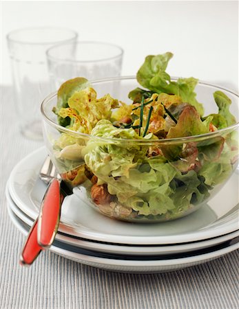simsearch:825-02308239,k - Lettuce and walnut salad Stock Photo - Rights-Managed, Code: 825-02307571