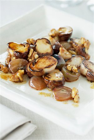 simsearch:825-02303229,k - Pan-fried ceps,grapes and walnuts Stock Photo - Rights-Managed, Code: 825-02307634