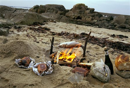Grilling fish by the sea Stock Photo - Rights-Managed, Code: 825-02307765