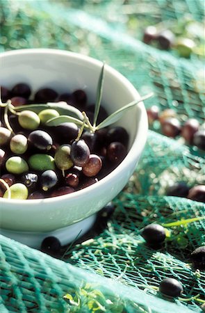 bowl of mixed olives Stock Photo - Rights-Managed, Code: 825-02307815