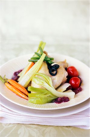 simsearch:825-02307060,k - turkey wings with vegetables Fotografie stock - Rights-Managed, Codice: 825-02308089