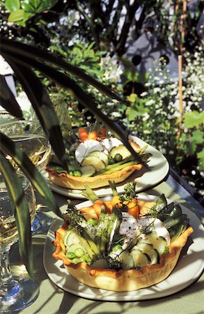 pie dough - Steam-cooked spring vegetables and goat cheese tartlets Stock Photo - Rights-Managed, Code: 825-02308194