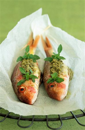 parallel - papillote of surmullet with pesto Stock Photo - Rights-Managed, Code: 825-02308215