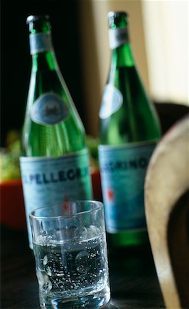 Glass and bottle of sparkling water Stock Photo - Rights-Managed, Code: 825-02308575