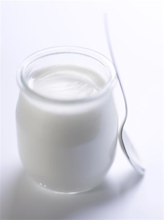 Pot of plain yoghurt Fotografie stock - Rights-Managed, Codice: 825-02308572