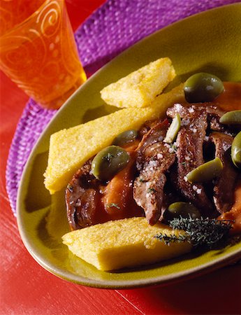 simsearch:825-03627943,k - Sauteed duck fillet and olives Foto de stock - Con derechos protegidos, Código: 825-02302484