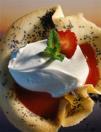 Tuile biscuit with poppy seeds, summer fruit coulis and  cream dessert Stock Photo - Rights-Managed, Code: 825-02302785
