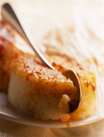 simsearch:825-02304110,k - Caramel rice pudding Stock Photo - Rights-Managed, Code: 825-02302975