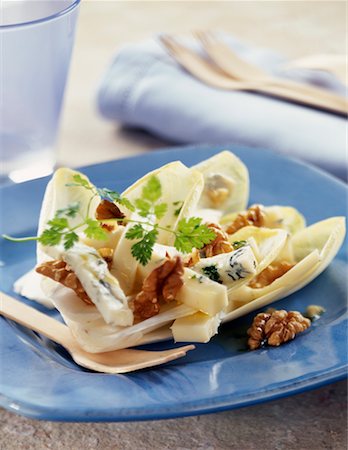 french endive,  blue cheese and walnut salad Stock Photo - Rights-Managed, Code: 825-02303182