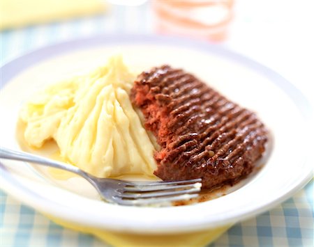 steak fork - hamburger and mashed potato Stock Photo - Rights-Managed, Code: 825-02303225