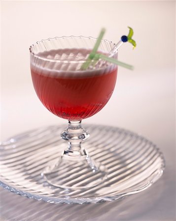 red cocktail - Punch'mousse alcoholic cocktail Stock Photo - Rights-Managed, Code: 825-02303418