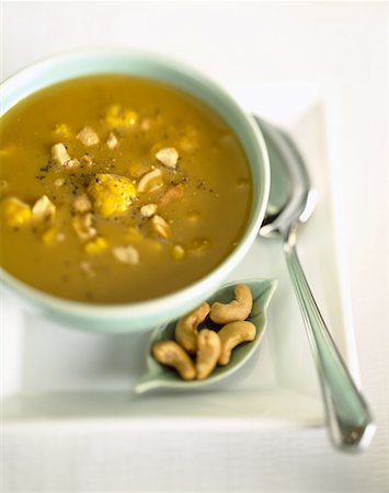 simsearch:825-02303525,k - curried pumpkin soup Foto de stock - Direito Controlado, Número: 825-02303569