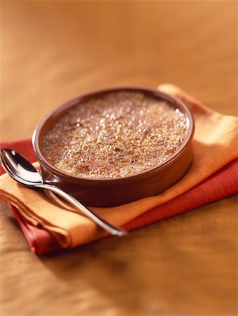 simsearch:825-02304110,k - Crème brûlée Stock Photo - Rights-Managed, Code: 825-02303688