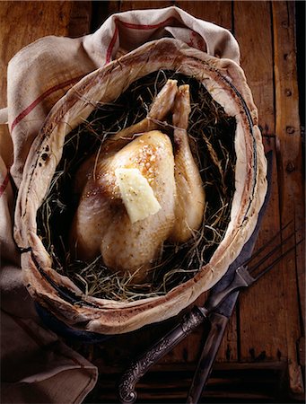 dairy country - Chicken baked with hay Stock Photo - Rights-Managed, Code: 825-03626876