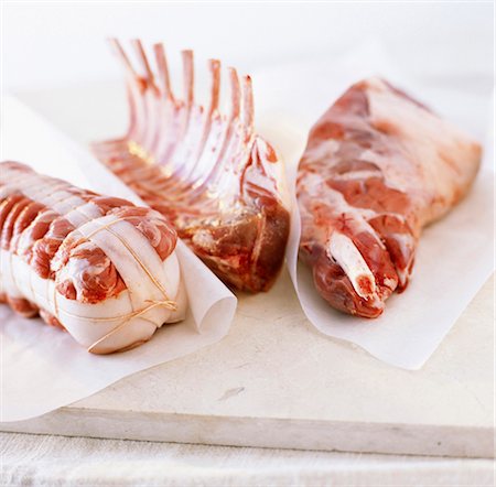 pink paper - Cuts of raw lamb Stock Photo - Rights-Managed, Code: 825-03627005