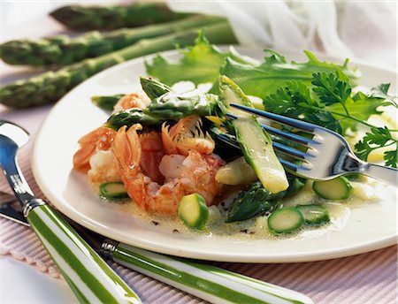 simsearch:825-03628641,k - Langoustines and asparagus salad Stock Photo - Rights-Managed, Code: 825-03627206