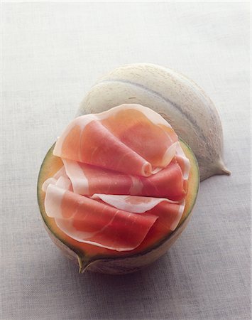 Melon and raw ham Stock Photo - Rights-Managed, Code: 825-03627267