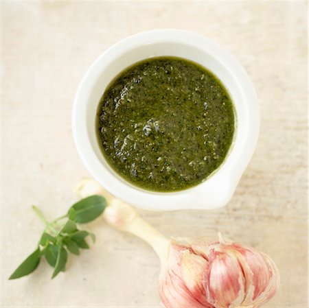 Sauce pesto Photographie de stock - Rights-Managed, Code: 825-03627401