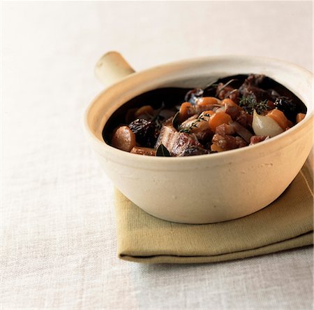 prune - Stew Stock Photo - Rights-Managed, Code: 825-03627462