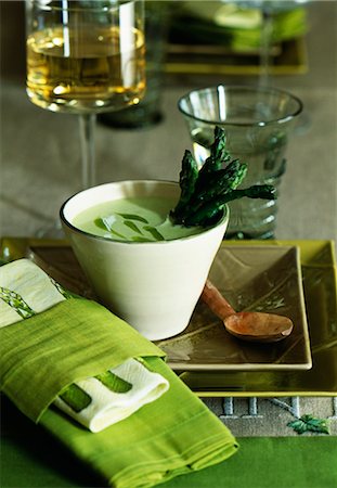 soup bowl napkin - Cream of asparagus Stock Photo - Rights-Managed, Code: 825-03627630