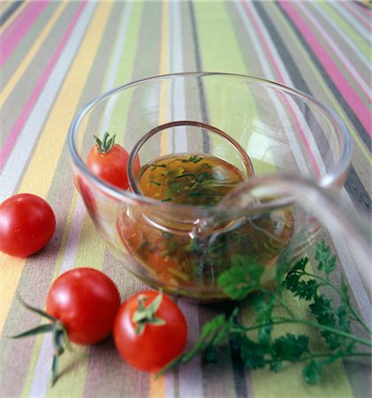 spoon line - Tomatoes with french dressing Stock Photo - Rights-Managed, Code: 825-03627862