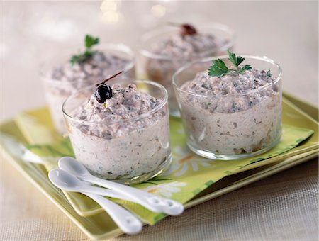 simsearch:652-03633950,k - Tuna mousse Foto de stock - Con derechos protegidos, Código: 825-03628235