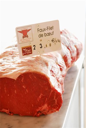 price - raw beef sirloin at the butcher's Stock Photo - Rights-Managed, Code: 825-03628659