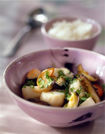 Asian-flavored scallops with cep heads Stock Photo - Rights-Managed, Code: 825-03628967