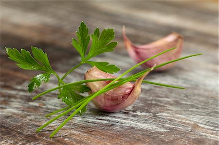 Cloves of garlic and fresh herbs Stock Photo - Rights-Managed, Code: 825-03628994