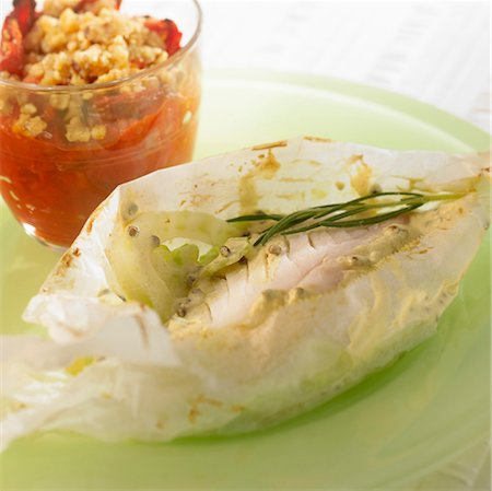 simsearch:6102-03828391,k - Fish papillote and tomato crumble Stock Photo - Rights-Managed, Code: 825-03629129