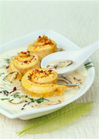 Rolled scorpion fish fillets with shiitakes and cream sauce Stock Photo - Rights-Managed, Code: 825-03629354