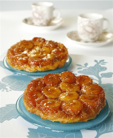 Island banana Tatin tart Stock Photo - Rights-Managed, Code: 825-03629415