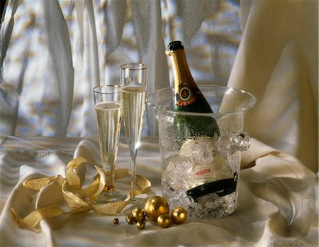 Glasses and bottle of Champagne Stock Photo - Rights-Managed, Code: 825-03629495