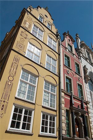 simsearch:832-08007680,k - Poland, Townhouses In Market Square Of Dluga Street; Gdansk Photographie de stock - Rights-Managed, Code: 832-08007511