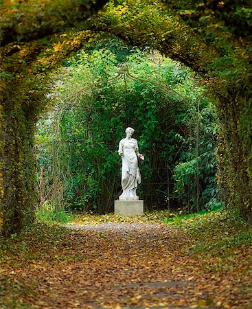 pergola - Birr Castle Co Offaly, Garden Statue, Autumn Stock Photo - Rights-Managed, Code: 832-02254064