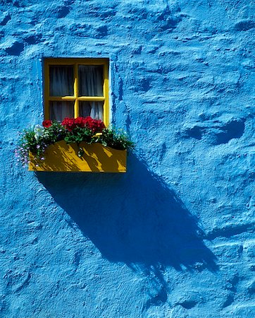 painted houses exterior - Cottage Window, Kinsale, Co Cork, Ireland Stock Photo - Rights-Managed, Code: 832-02254332