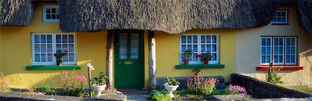 simsearch:832-03358568,k - Thatched Cottage, Adare, Co Limerick, Ireland Stock Photo - Rights-Managed, Code: 832-02254913